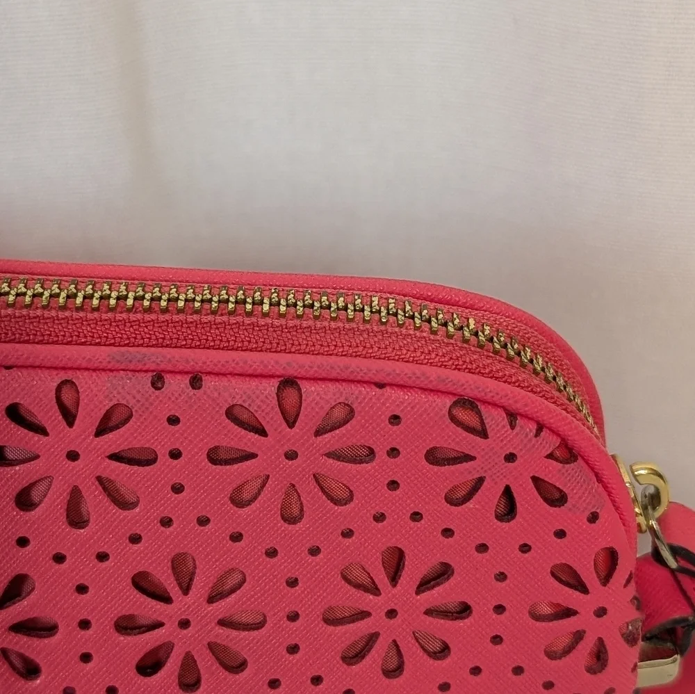 Kate Spade Cedar Street Mandy Coral Perforated Cut Out Flower Crossbody Bag EUC